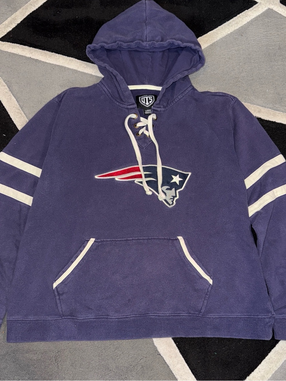Women’s Patriots hoodie